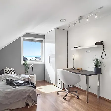 Villa Beachfront With Jacuzzi, Cinema & Canoe