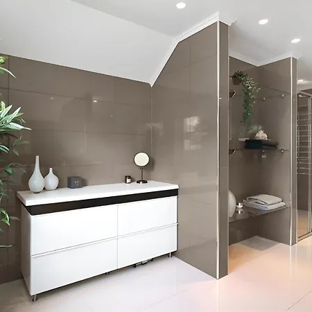 Villa Beachfront With Jacuzzi, Cinema & Canoe Bergen